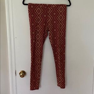 Patterned leggings